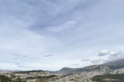 Sol. Los moradores limpiaron la maleza y recogieron basura.