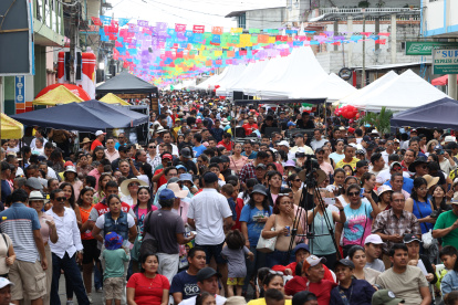 Naranjal. Cientos de turistas llegaron al cantón Naranjal, para disfrutar de una variedad de platillos que se preparan con cangrejo.