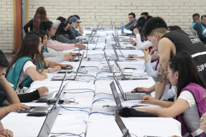 Voto. Candidatos, miembros de las juntas, observadores podrán circular.