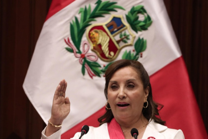 Presidenta peruana, Dina Boluarte, en un discurso en foto de archivo