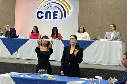 El sorteo se hizo con la presencia del notario quinto de Quito, Wilmer Campaña.