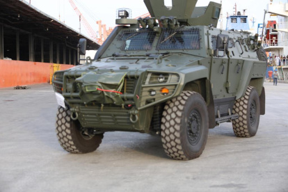 Arribo. Los carros blindados llegaron al puerto marítimo de Guayaquil.