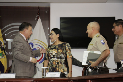 La presidenta del CNE, Diana Atamaint, se reunió este 8 de agosto de 2023 con el ministro del Interior, Juan Zapata.