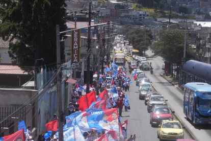 A falta de una semana para que concluya la campaña electoral los candidatos intensifican sus recorridos.