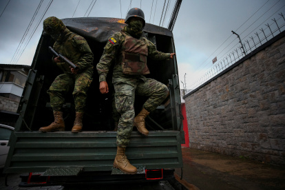 Los operativos por el estado de excepción iniciaron en algunas ciudades del país.
