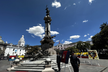 Este 10 de Agosto de 2023 se colocaron arreglos florares para conmemorar el Primer Grito de la Independencia.