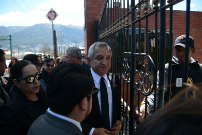 Patricio Carrillo, Ex ministro del Interior de Ecuador se hace presente en el funeral de Fernando Villavicencio.