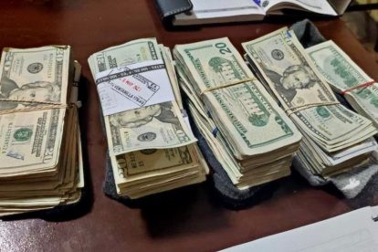 Incautaron armas de fuego, dispositivos electrónicos y grandes cantidades de dinero en efectivo.