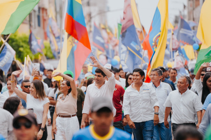 La mayoría de las encuestas ubican a Otto en segunda vuelta.