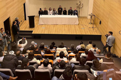 Yaku en reunión con sus simpatizantes este 10 de agosto.