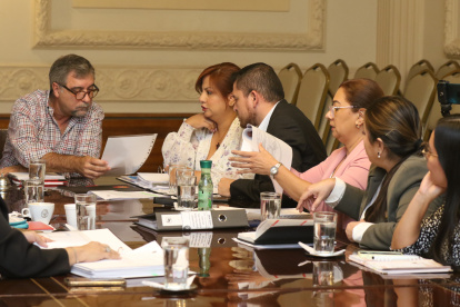 Respuestas. El jefe de los bomberos de Guayaquil, Martín Cucalón, atendió una entrevista el 21 de junio.