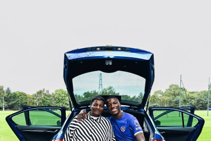 Esta foto hace réplica a una foto vieja tomada en 2020.