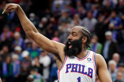 Harden le pertenece a los 76ers, pero pidió traspaso. Solo obtuvo negativas.