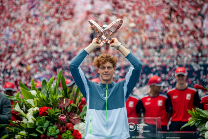 El italiano de 21 años coronado con el primer Masters 1.000 de su carrera, título que ayer lo hizo  trepar al puesto # 6 del ranking.