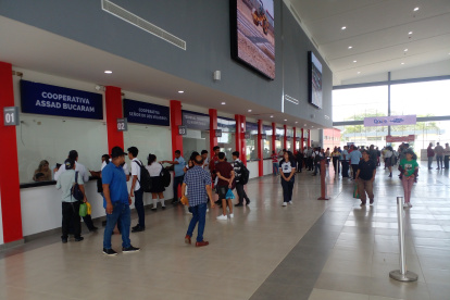 Daule. Desde ayer comenzó a funcionar esta terminal, en el norte.