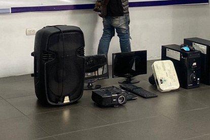 Hecho. Los objetos fueron presentados por la Policía.