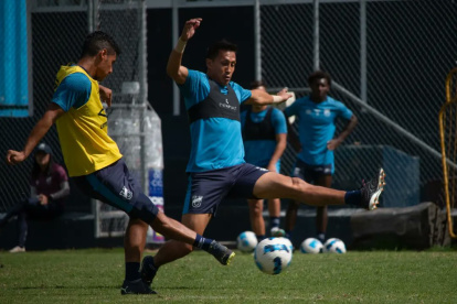 La "chatoleí" dejó todo listo para el duro compromiso ante "Papá".