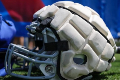 Los guardian caps es un caso acolchonado que evita los golpes fuertes en la cabeza.