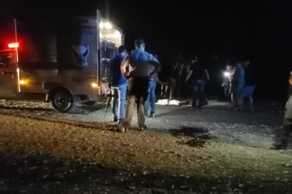 Procedimiento. Elementos policiales llegan hasta la zona donde estaban los cuerpos, una zona desolada.