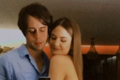 Mar Rendón con su actual pareja.