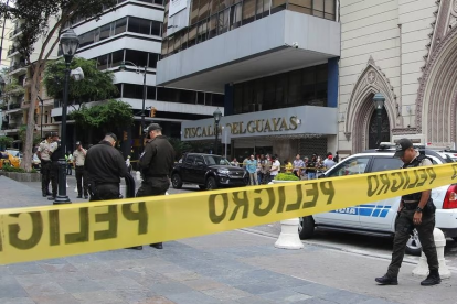 El homicidio ocurrió mientras el fiscal Édgar Escobar se encontraba en el parque cercano a la Fiscalía, lustrando sus zapatos.