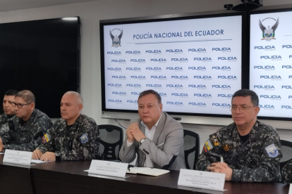 Informe. El domingo pasado, el comandante Fausto Salinas y el ministro Juan Zapata informaron avances del caso Villavicencio.