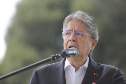 El mandatario, y otros funcionarios más, fue denunciado por el delito de asesinato.