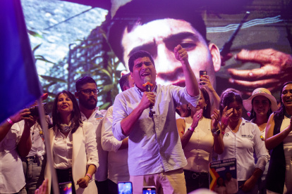El candidato presidencial Otto Sonnenholzner cerró su campaña electoral en Guayaquil