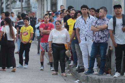 Exteriores en el colegio Ileana Espinel