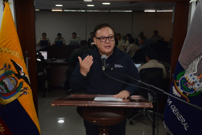 El ministro del Interior Juan Zapata dice que la jornada electoral se ha registrado hasta el momento sin novedades