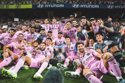 El conjunto rosado consiguió su primer título en su historia.