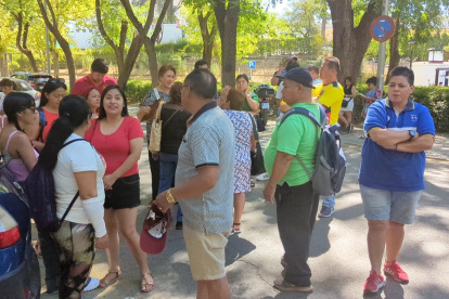 Decenas de migrantes residentes en España y otros países evidenciaron problemas a través de redes sociales