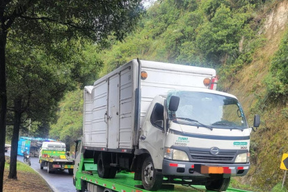 Percances. Accidentes de tránsito complicaron la movilidad en el primer día de clases en la capital.