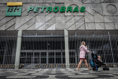 Entidad.- Uno de los edificios de la empresa Petrobras.
