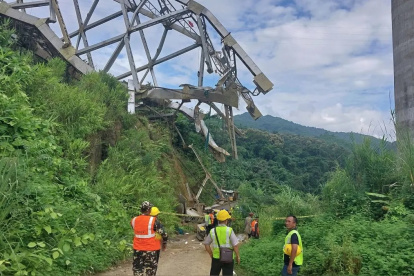 Los accidentes y derrumbes son frecuentes en la India, a menudo debido al precario estado de las infraestructuras y a la falta de mantenimiento.