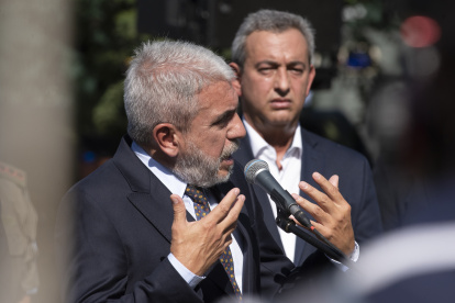 Fotografía de archivo del ministro de Seguridad de Argentina, Aníbal Fernández (i). EFE/ Franco Trovato Fuoco