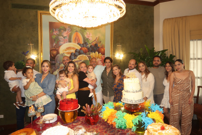 Familiares y amigos íntimos se unieron para celebrar el cumpleaños número 68 de Eduardo.