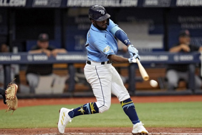 Osleivis Basabe comandó la paliza de 12-4 de los Rays a Rockies.