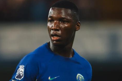 Moisés Caicedo jugó ante el Luton su primer encuentro de titular con el Chelsea.