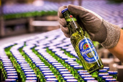 Fábrica.- Una de las plantas de la cerveza Heineken.