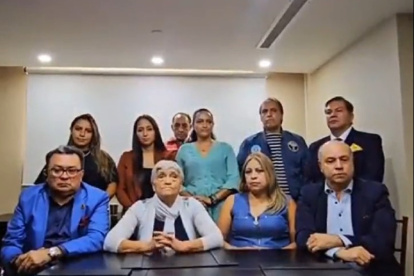 Escena. El exasambleísta Ricardo Vanegas (i) estuvo con la familia.