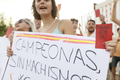 Manifestación feminista para pedir la destitución de Luis Rubiales.