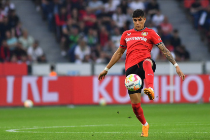 Hincapié podría dejar Alemania para dar el salto al balompié inglés.