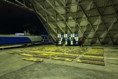 La Armada de Colombia incautó 1.087 kilogramos de cocaína en Buenaventura.