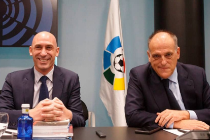 Ambos dirigentes juntos en una reunión hace un tiempo atrás,