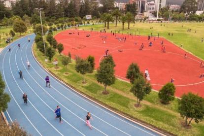 Los usuarios del parque de La Carolina han tenido que cambiar sus horarios para sentirse más seguros en sus visitas