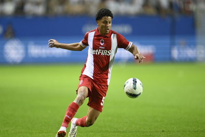 Valencia jugará la Champions League por primera vez con su equipo.