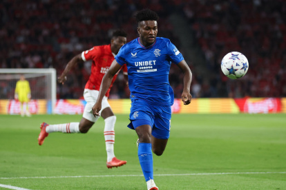 "Cifu" cayó goleado ante el PSV de Países Bajos.