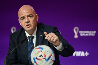 Infantino rechaza los actos cometidos por Rubiales.