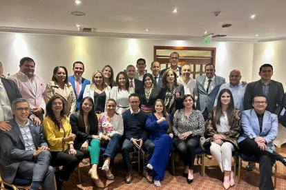 Los asambleístas electos del movimiento Construye tuvieron su primera reunión el 4 de septiembre.